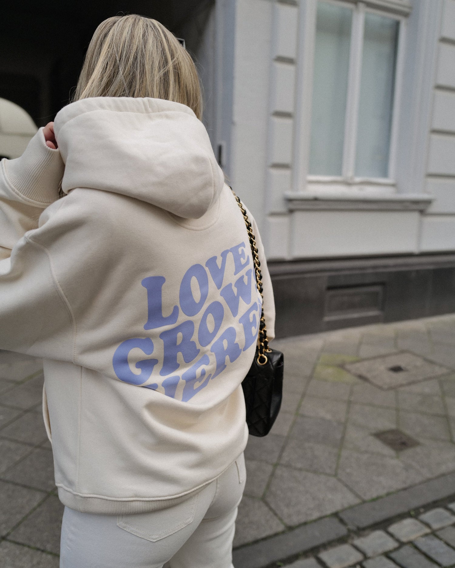 Hoodie 'Love Grows Here' - The Little One • Family.Concept.Store. 